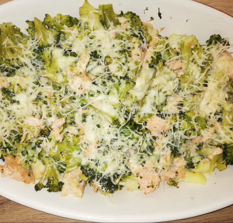 Ovenschotel met broccoli en zalm